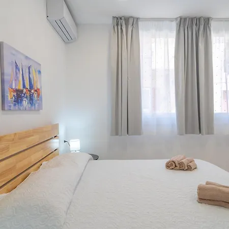 Lina Apartment