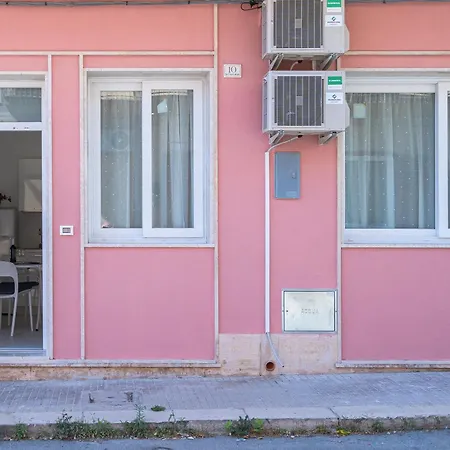 Lina Apartment *